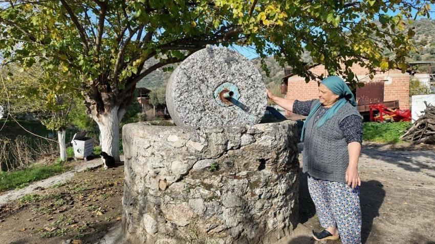 Üretim Aydın'da ama tadı yok! 30 yıldır mahallenin ortasında duruyor