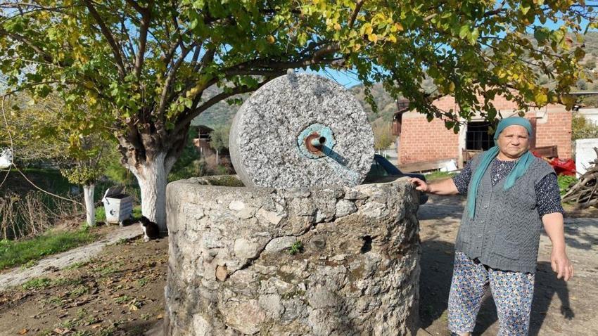 Üretim Aydın'da ama tadı yok! 30 yıldır mahallenin ortasında duruyor