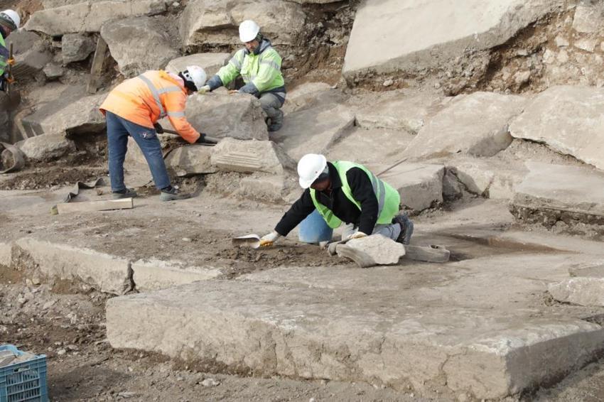 Kazı alanına gelince karşılaştılar! Derhal ertelendi: Sırrı araştırılıyor