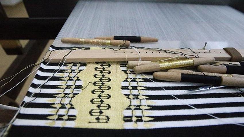 Unutulmaya yüz tutmuş Maraş sim sırma ve abası 'garbi yeli' koleksiyonuyla yeniden hayat buldu: 35 eser 2026 Kültür Yolu Festivali'nde!
