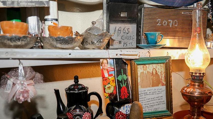 Diyarbakır'da 60 yıl boyunca görev yaptığı illerden topladı! Evinin bir odasını müzeye çevirdi: Hepsinin üzerinde not var