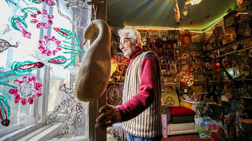 Diyarbakır'da 60 yıl boyunca görev yaptığı illerden topladı! Evinin bir odasını müzeye çevirdi: Hepsinin üzerinde not var