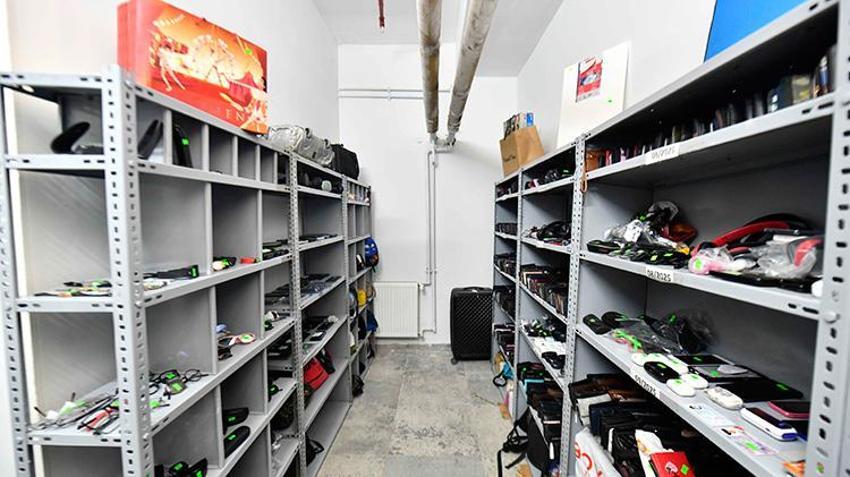 Cep Telefonu, matkap, bebek arabası... Başkentte toplu taşımada unutulan yüzlerce eşya sahiplerini bekliyor