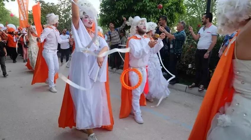 Adanalılar dışında kimse anlamıyor! Kente adım atan kimse kullanamıyor
