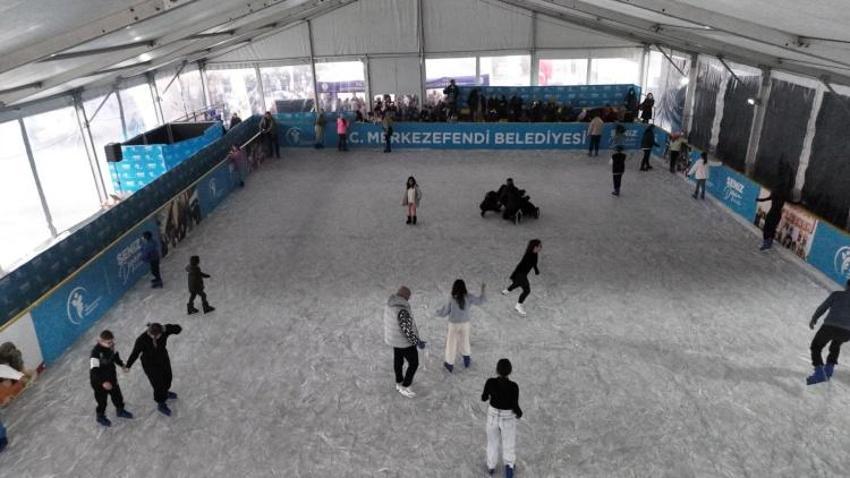 Denizli'de Mart ayına kadar ücretsiz! Belediye açık otoparka kurdu