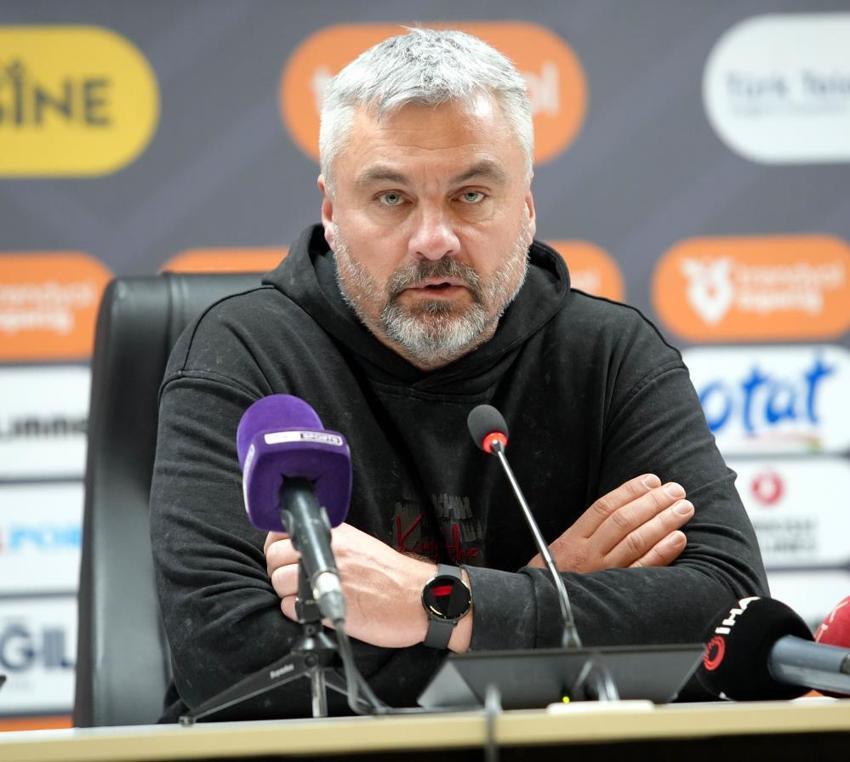 Samsunspor 2-0 yenildi, isyan çıktı: Okan Kocuk'tan kaleci, Eyüp Aydın'dan orta saha olmaz, gönderin