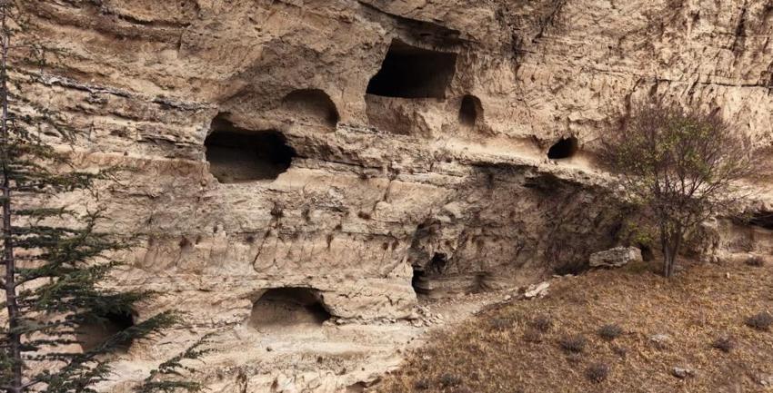 İngiliz gezgin Burdur'da iki köy arasında buldu! Mağara girişine yazdı: 100 yıl sonra görüldü