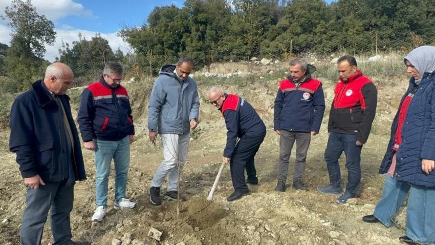 Eğirdir'de kuraklık alarmı verildi, çiftçiler susuz tarıma geçti