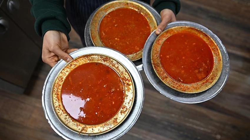 Gaziantep'te kış aylarının doğal antibiyotiği! 12 saatte pişiriliyor, sofraların vazgeçilmezi oldu: Dünya listesine gözünü dikti