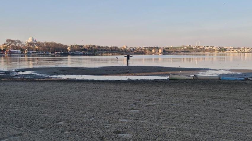 Tekirdağ’da endişelendiren gelişme! Deniz 20 metre çekildi