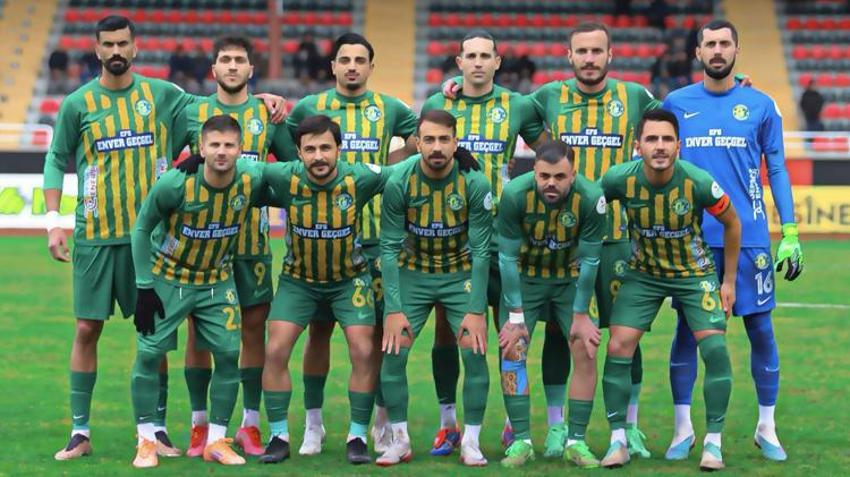 Şanlıurfaspor, Kastamonuspor'u devirip lider olunca futbolcular primi kaptı