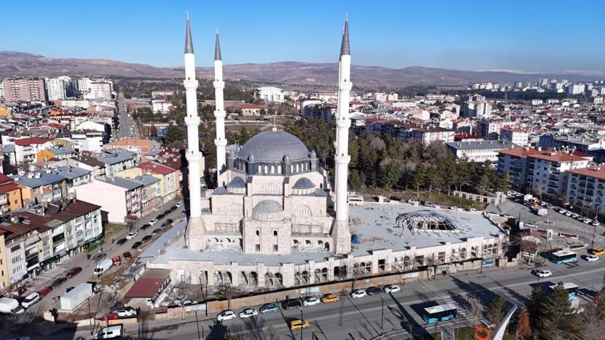 Sivas'ın çehresi değişti: 17 bin metrekare kullanıldı!