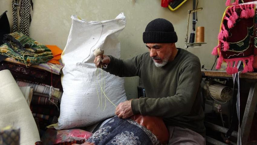Gaziantep'te bu mesleği yapan sadece 3 kişi kaldı! Yarım asırlık baba mesleği yok oluyor: 'Sipariş yetiştiremiyoruz ama çırak da bulamıyoruz!'