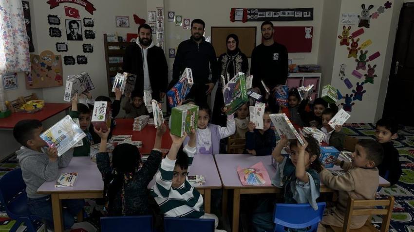 Cilo Dağı eteğinde iyilik hareketi: Köy okullarında başladı!