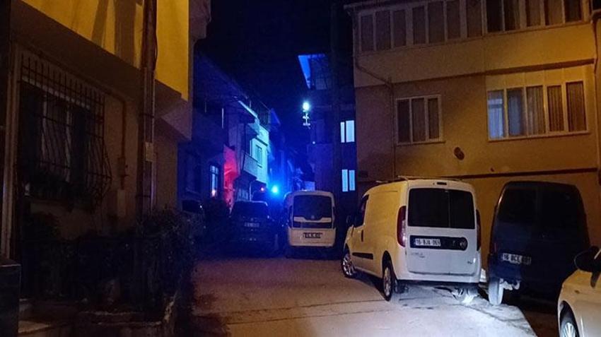 Bursa'da Kübra ile onu boğup intihar eden babası yan yana toprağa verildi