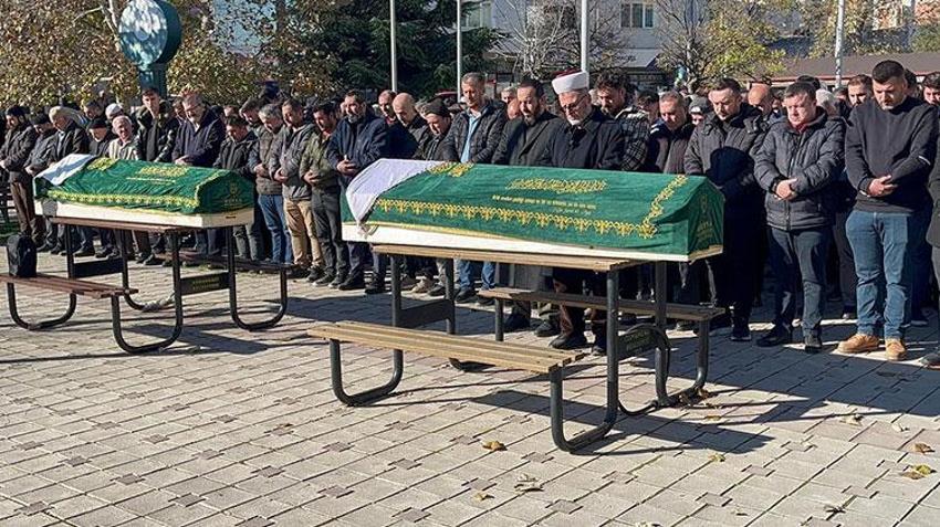 Bursa'da Kübra ile onu boğup intihar eden babası yan yana toprağa verildi
