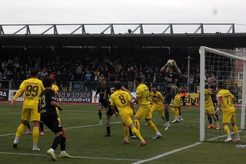 Eskişehirspor 3-0 yenildi, ortalık karıştı: İstifa edin, yeniden amatöre düşmemiz lazım