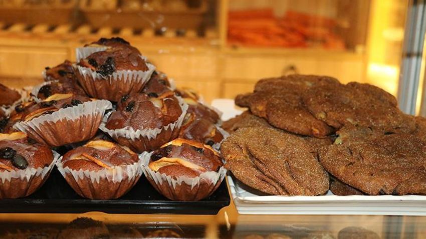 Adana'da kanser olduğunu öğrendi, moral olsun diye kızıyla bu işe başladı! Herkes yanına reçetesiyle gidiyor: Türkiye'nin dört yanına gönderiyorlar