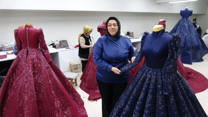 Gaziantep'te kiraladığı gelinlikle hayatı değişti! Hurdacıdan aldığı makineyle üretime başladı: Şimdi 81 ile ürün gönderiyor!