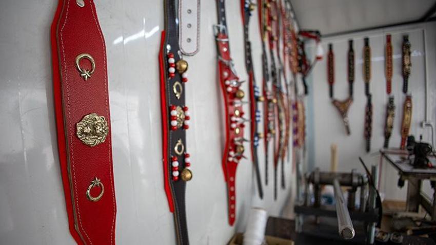 Konteynerde üretiyor, 20 ülkeye ihracat yapıyor! Depremde dükkanı yıkıldı ama o vazgeçmedi: Hepsi el emeği yüzde 100 deriden yapılıyor