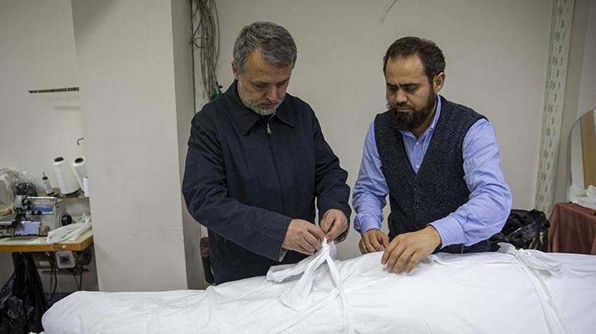 Hataylı vatandaş depremde gördüklerinden etkilenince cenaze hizmetleri eğitimine katıldı