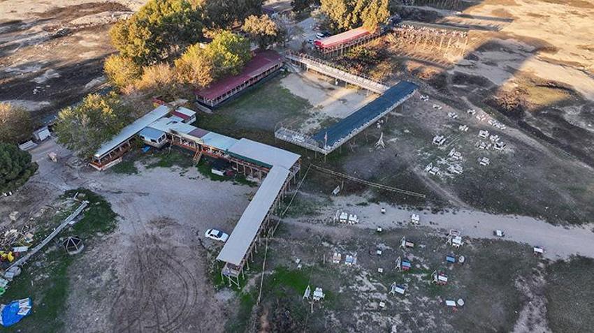 Seyhan Gölü kıyısında işgal devri bitiyor: Salı gününe kadar süre verildi, hepsi yıkılacak!