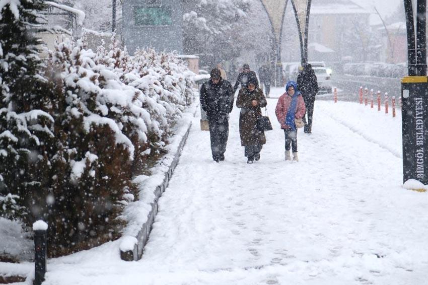 Lapa lapa kar ve sağanak yağışlar geliyor! Meteoroloji hava durumu raporunu açıkladı, Prof. Dr. Orhan Şen İstanbul için kar uyarısında bulundu