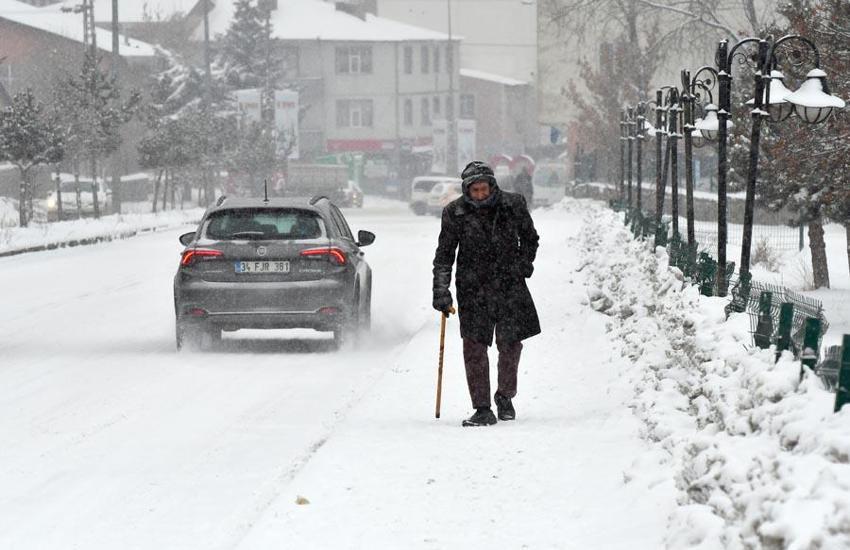 Lapa lapa kar ve sağanak yağışlar geliyor! Meteoroloji hava durumu raporunu açıkladı, Prof. Dr. Orhan Şen İstanbul için kar uyarısında bulundu