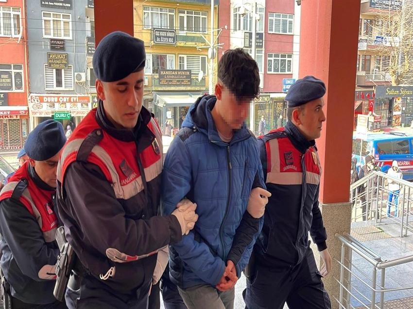 Kocaeli bağ evinde balta ve kazmalı cinayet! 'Hatırlamadığım kadar kafasına vurdum' Korkunç ifadeler