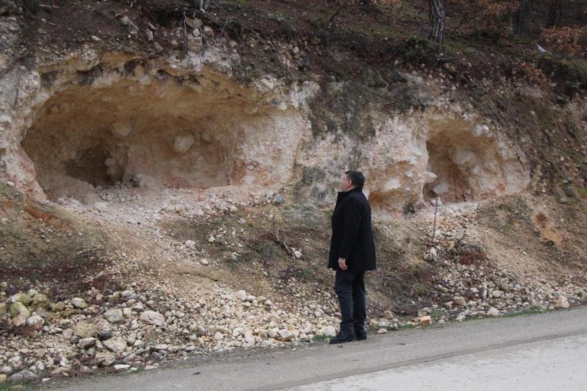 Amasya'da yol kenarında fark etti! Köylüler dağı deldi, gerçeği öğrenince dondu kaldı