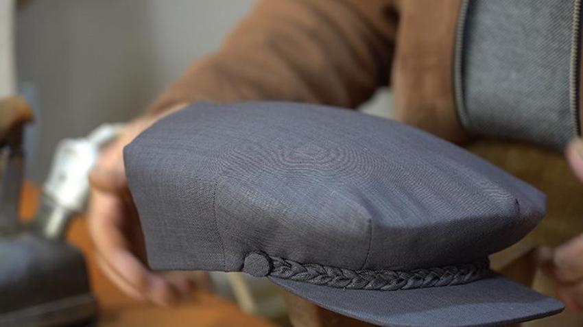 Her köşesinde ayrı bir sır gizli: Elazığ’ın yöresel kasketi dünyayı geziyor! Beyazıt Öztürk ve Cumhurbaşkanı Erdoğan’a hediye gitti