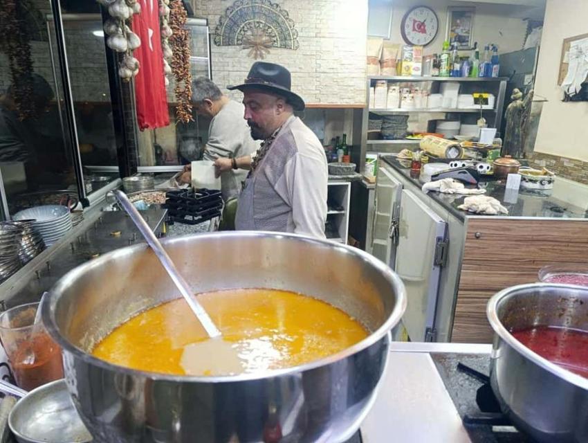 Kışın doğal antibiyotiği! Maraş’ta bu lezzet için sabahın köründe kuyruğa giriyorlar