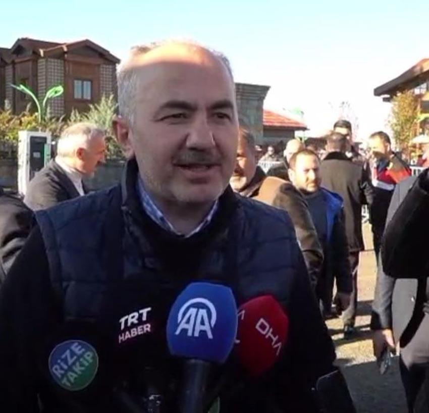 Rize'de 8’inci Hamsi Festivali! Binlerce kişi katıldı, 2 saatte 2 ton hamsi tüketildi