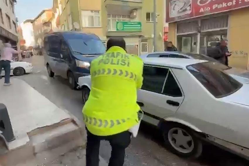 Kırıkkale’de film sahnelerini aratmayan anlar, polis böyle etkisiz hale getirdi: Ehliyetsiz sürücünün faturası ağır oldu