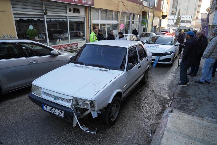 Kırıkkale’de film sahnelerini aratmayan anlar, polis böyle etkisiz hale getirdi: Ehliyetsiz sürücünün faturası ağır oldu