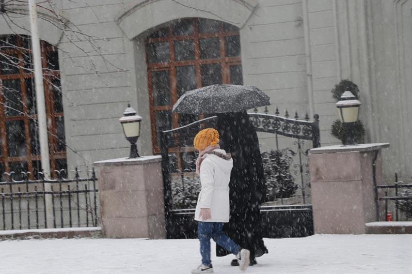Kar ve gök gürültülü sağanak kuvvetli geliyor! Meteoroloji uyardı: 10 ilde kar, 28 ilde yağmur alarmı