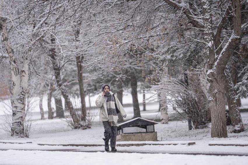 Kar ve gök gürültülü sağanak kuvvetli geliyor! Meteoroloji uyardı: 10 ilde kar, 28 ilde yağmur alarmı