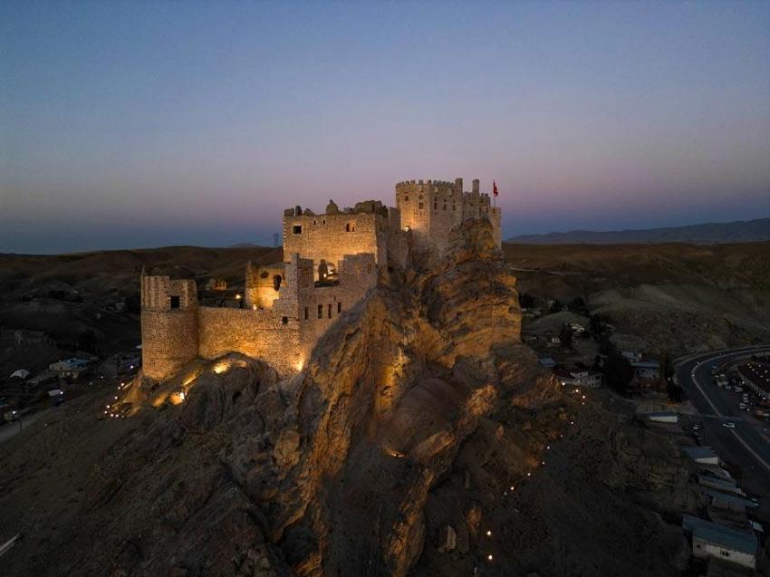 Van'da turizm projelerine dev destek! Bölge için önemli çalışmalar devam ediyor