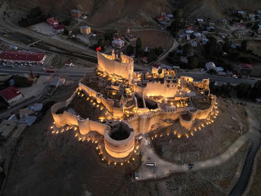 Van'da turizm projelerine dev destek! Bölge için önemli çalışmalar devam ediyor