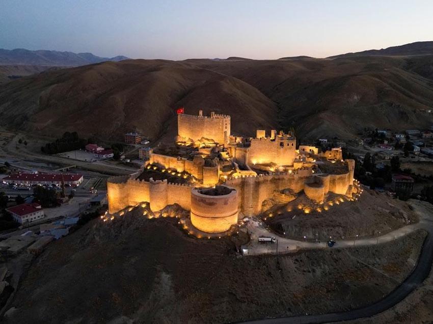 Van'da turizm projelerine dev destek! Bölge için önemli çalışmalar devam ediyor