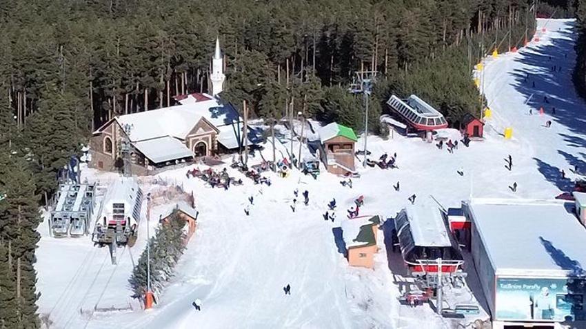 Alpler’i aratmayan manzara: Kış turizminin merkezinde kristal kar büyüsü