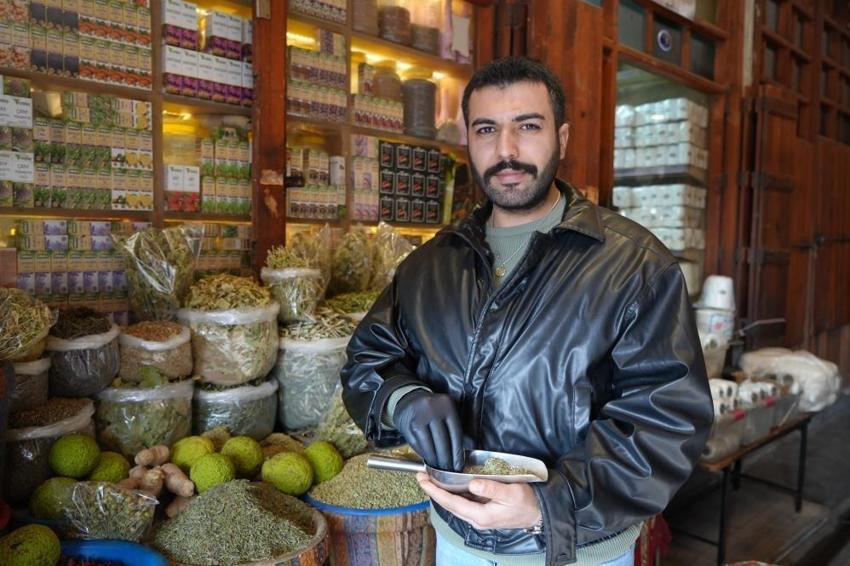 Gaziantep'te gribin doğal ilacı: Bir tutamı anında kesiyor! Gram gram satılıyor