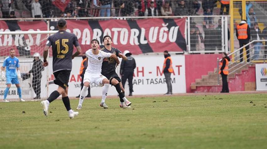 Batman Petrolspor yeniden atağa çıktı! Şanlıurfaspor'un berabere kaldığı haftada kazanarak lider oldu