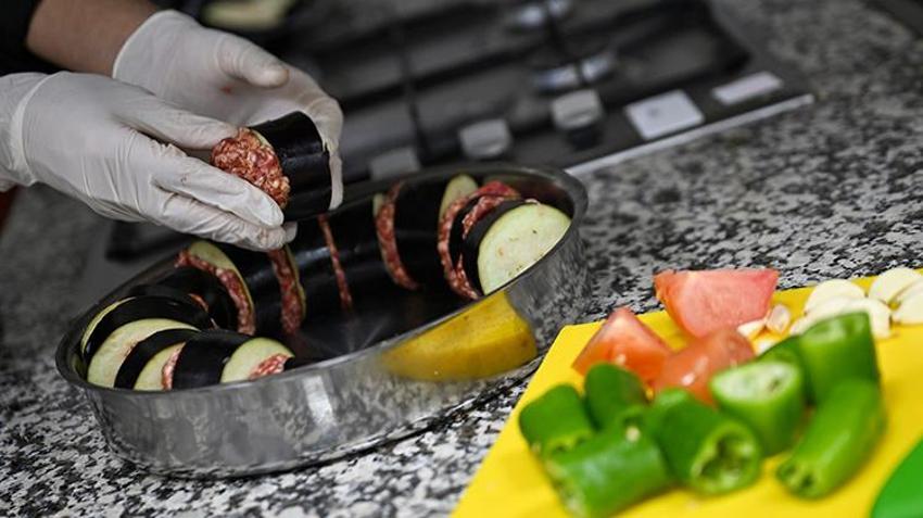 Bu parfümler yemekle birlikte yeniyor! Gastronominin başkenti Gaziantep'te yeni trend başladı: Ata yadigarı tekniklerle üretildi