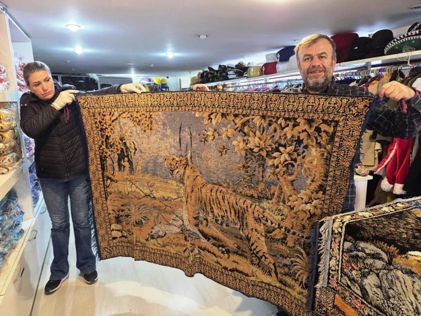 Samsun'da yaşayan öğretmen dünyada ender bulunan bir koleksiyona imza attı! Çin'den Almanya'ya kadar uzanıyor