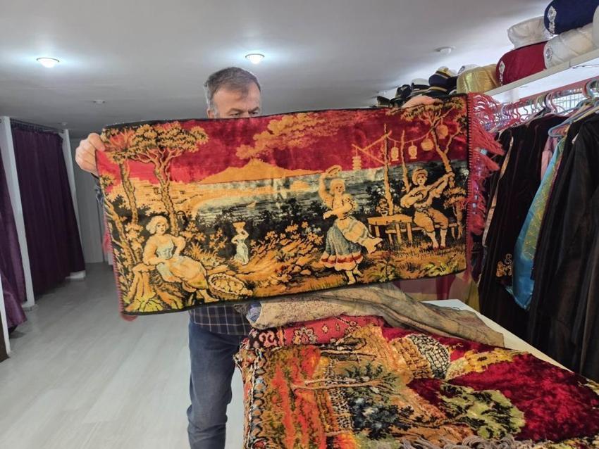 Samsun'da yaşayan öğretmen dünyada ender bulunan bir koleksiyona imza attı! Çin'den Almanya'ya kadar uzanıyor