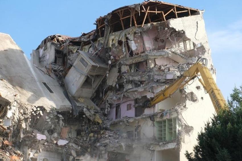 Denizli'de şehrin merkezindeydi! Yıkım sonrası yerine ne yapılacağı belli oldu: Mimarlar Odası açıkladı
