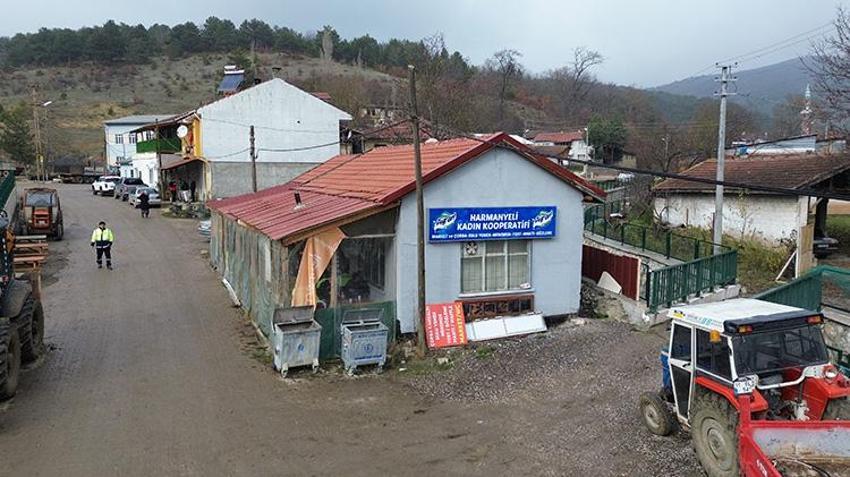 Bilecik'te kadınlar köyün kaderini değiştirdi! Kazan kaynatıp para kazanıyorlar