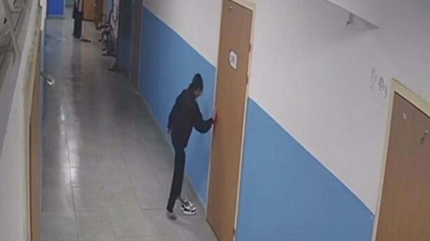 11 yaşındaki öğrencinin hassasiyeti yüreklere dokundu! Okulun güvenlik kameralarına yansıdı