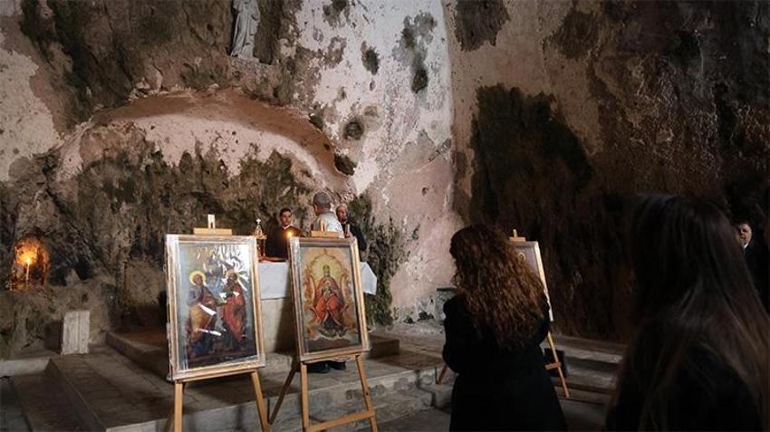 Dünyanın en eskisi Hatay'da bulunuyor! Tarihi mekanda Noel ayini yoğun ilgi gördü